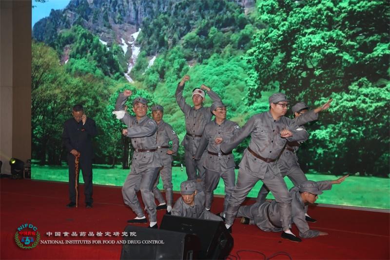11801569586800993222.jpg 《胜地》.jpg